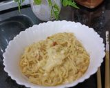 صورة لخطوة 5 من وصفة نودلز بالجبن والطماطم🍜💗