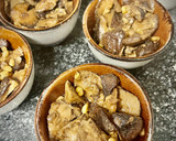 Foto del paso 3 de la receta: Shiitake marinada con piñones y shichimi tōgarashi