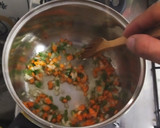 Foto del paso 1 de la receta: Fideo tirabuzón con tuco de Pollo