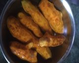 A picture of step 2 of Lili Haldal nu Sak Kacchi Haldi ki Sabji.
