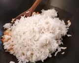 Une image de l'étape 4 de Riz frit et riz frit au kimchi.