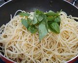 A picture of step 6 of Spaghetti al Pomodoro.