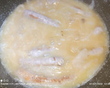 Foto del paso 3 de la receta: Salchichas frescas con vino amontillado
