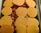 Barbecue csirke édesburgonya chipssel, zellerrel és cukkínivel recept fázis 2 fotója