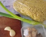 Foto langkah ke 1 dari resep Bakmi pecel.