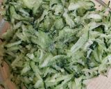 Foto del paso 2 de la receta: Ensalada de pepino rallado