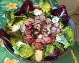 Une image de l'étape 14 de Salade de printemps aux radis cerises et mozzarella di buffala.