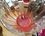 A picture of step 4 of Strawberry grapes mocktail.