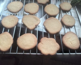 A picture of step 8 of Date and Ginger Cookies.