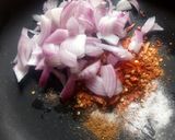 A picture of step 4 of Delicious and crispy yam roll.