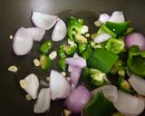 A picture of step 3 of Chilli Idli.