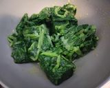 Foto del passaggio 1 della ricetta Fusilli con pollo,carote e cime di rapa 💕