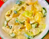 A picture of step 6 of Waikiki Salad.