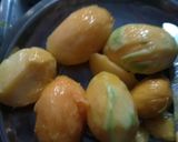 A picture of step 1 of Raw mango lonji.