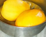 रॉयल मैंगो लस्सी (Royal mango lassi recipe in hindi) रेसिपी चरण 1 फोटो