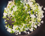 Foto del paso 1 de la receta: Quinoa con setas 🍄y verduras🍴