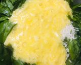 Foto del paso 3 de la receta: EMPANADA DE ESPINACAS Y ARROZ (TODO EN CRUDO) 🥬🍚🥬🙌🏼😋😋🤗 (cocinada en horno eléctrico)