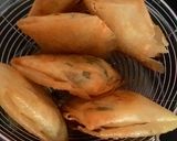 Foto langkah ke 7 dari resep Martabak asin mini.