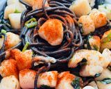A picture of step 6 of Creamy Spaghetti with Scallops and Wild Garlic.