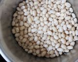 A picture of step 1 of Soya bean curry.