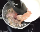 รูปขั้นตอนการทำที่ 2 ของ ตับหมูผัดพริกกระเทียม