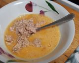 Foto del paso 3 de la receta: Tortilla muy jugosa de bonito en escabeche