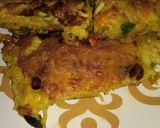Foto langkah ke 5 dari resep OMelet mie instan simpel ga pke lama 😄😃😀.