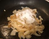 Foto del paso 4 de la receta: Hamburguesas de lentejas y cebolla caramelizada