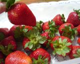 Foto del paso 1 de la receta: Yogurt (heladitos con frutilla)