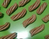 Foto langkah ke 2 dari resep Cookis susu no ribet no mixer.