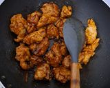 Foto langkah ke 4 dari resep Ayam Goreng Mentega.