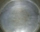 A picture of step 3 of Degi Chicken Haleem.