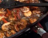 Foto langkah ke 5 dari resep Udang saus barbeque lada hitam.