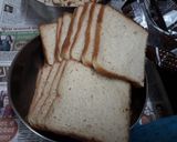 चिजी फोडणीचा ब्रेड (cheese phodnicha bread recipe in marathi) रेसिपी स्टेप 1 फोटो 