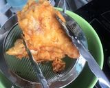 รูปขั้นตอนการทำที่ 2 ของ ไก่ทอดกรอบ สูตรสำหรับคนไม่มีโคชูจัง ใช้ฝาเขียวแทน ช่วงกักตัว