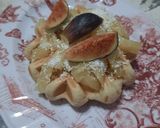 Foto del paso 6 de la receta: Wafle con higo, ananá y coco rallado