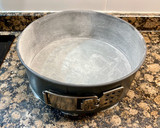 Foto del paso 2 de la receta: Pastel de galletas con 3 ingredientes (sin harina, sin huevo)