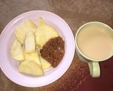 A picture of step 2 of Fry yam and sauce.
