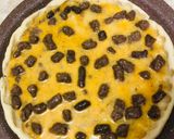 A picture of step 5 of Savory Pastries with Tomato, Sausage, and Eggs.