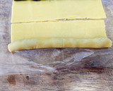A picture of step 5 of Dates filled cookies.