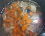 A picture of step 3 of Chicken stock.