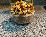 Foto langkah ke 4 dari resep Popcorn Saus Caramel.