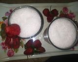 A picture of step 3 of Strawberry 🍓 shake.