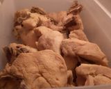Foto langkah ke 2 dari resep Ayam goreng telur.