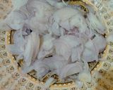 A picture of step 1 of Fried Onions.