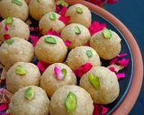 ओट्स मखाना लड्डू (Oats Makhana laddoo recipe in hindi) रेसिपी चरण 10 फोटो