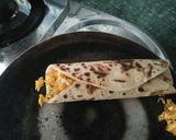 A picture of step 5 of Leftover Chapati Frankie.