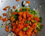 A picture of step 3 of Veg vermicelli.