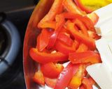 પનીર ચીલી રોલ (Paneer Chili Roll Recipe In Gujarati) રેસીપી સ્ટેપ3ફોટો