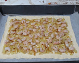 Foto del paso 4 de la receta: Hojaldre de puerros, gambas y parmesano